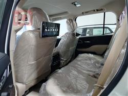 تۆیۆتا لاند کروزەر